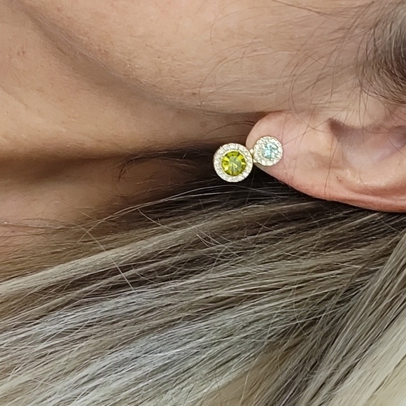 🔥LAST PAIR🔥 DAINTY PERIDOT AQUAMARINE HINGED DROP EARRINGS - Picture 3 of 7